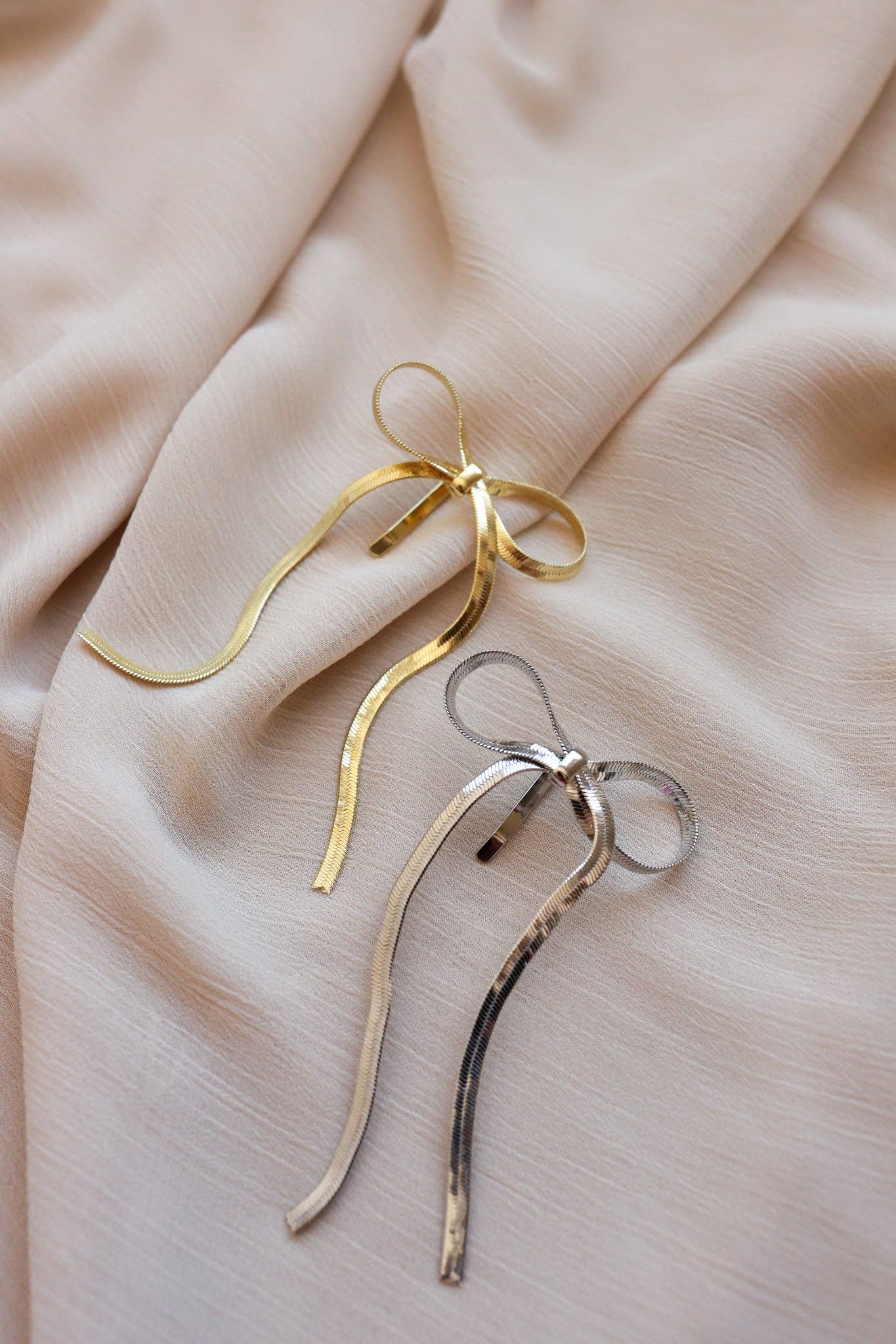 Bow Ponytail Cuff