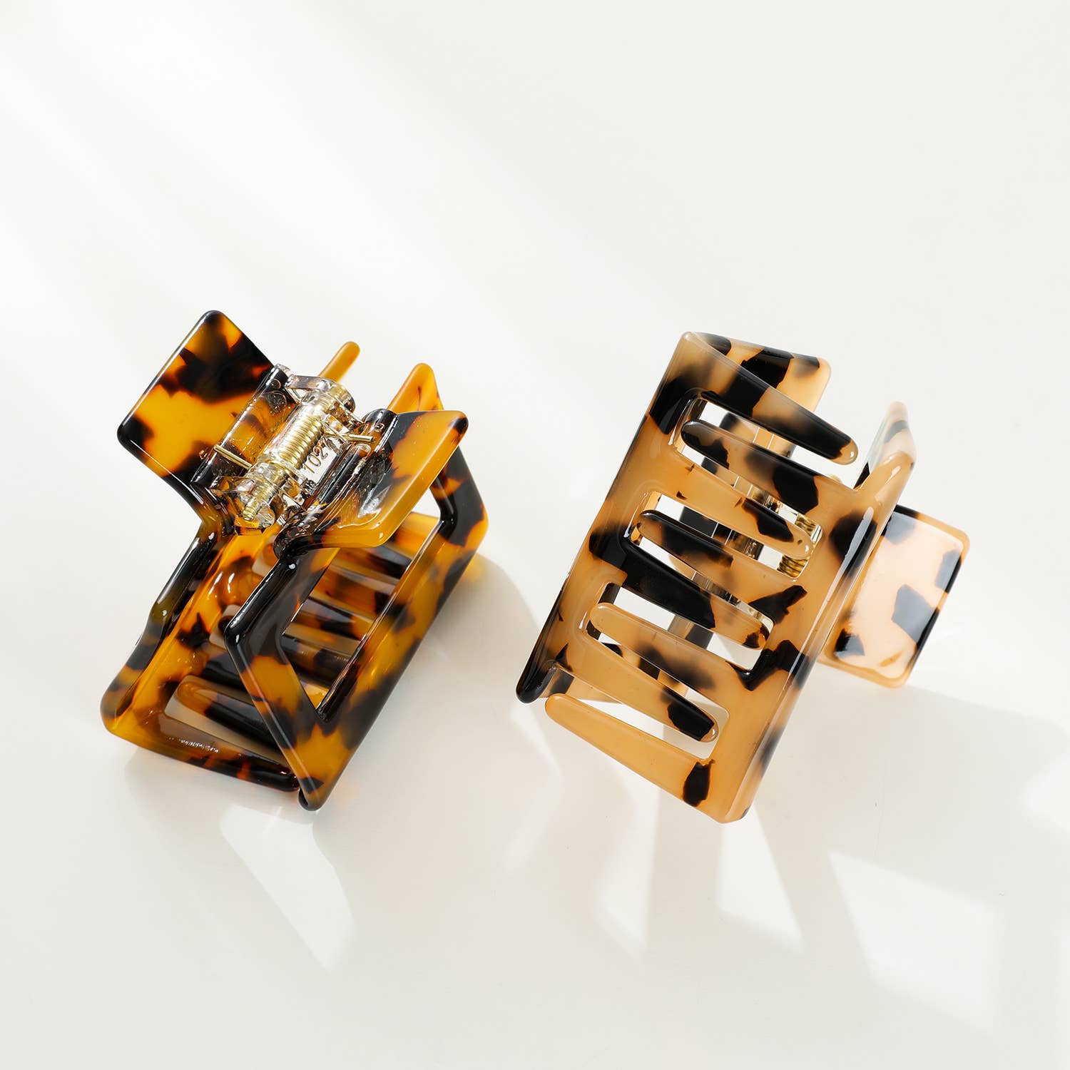 Simone Square Claw Clip