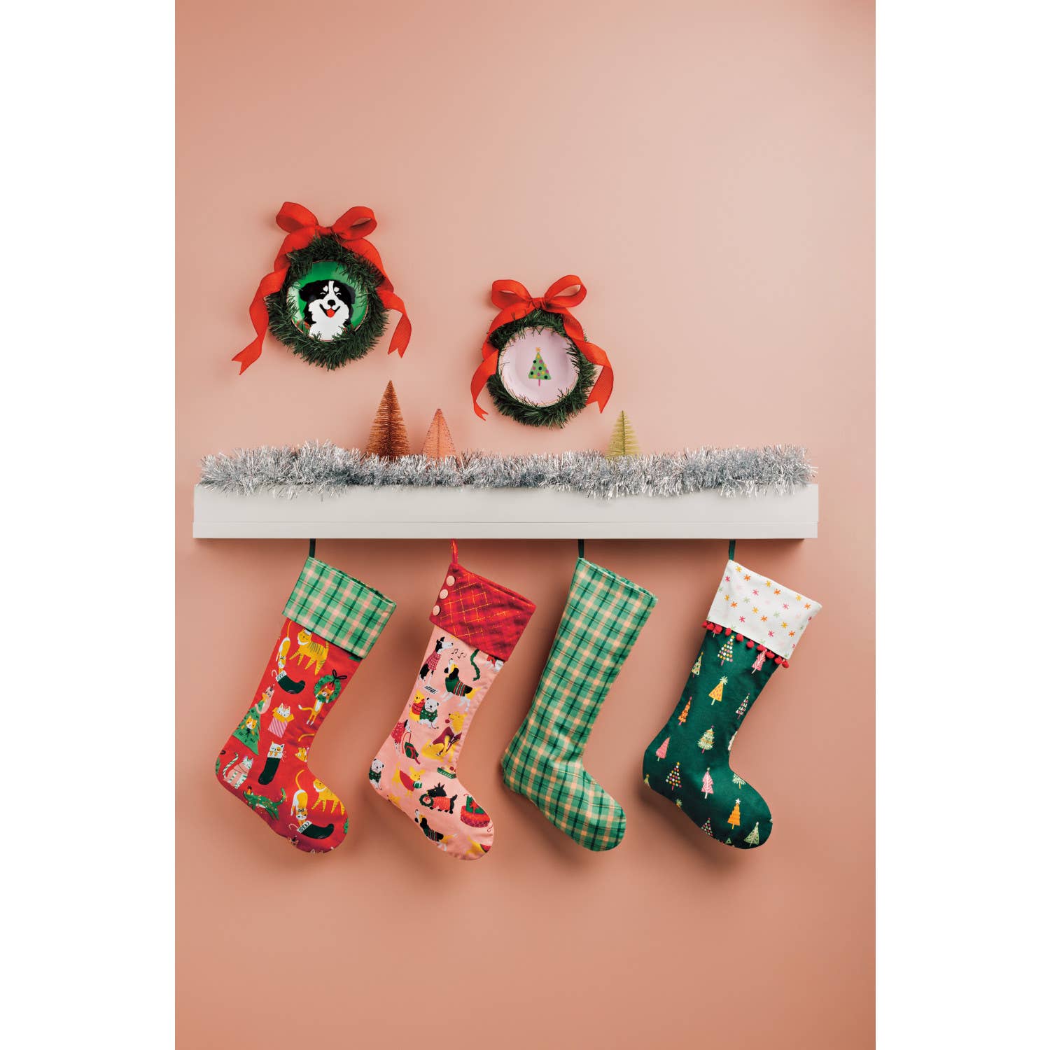 Glitzmas Appetizer Christmas Plates