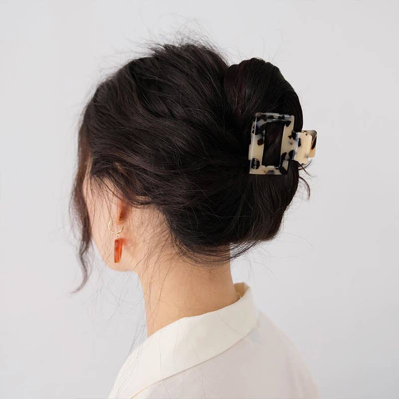 Simone Square Claw Clip