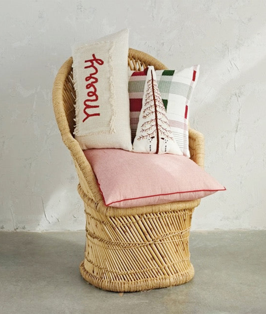 'Merry' Fringe Linen Pillow