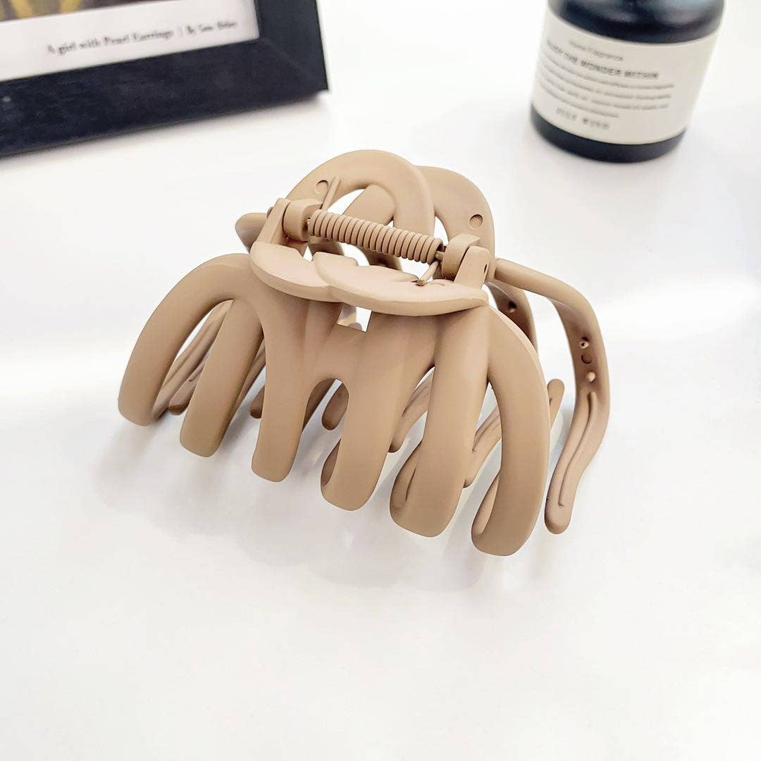 Hair claw