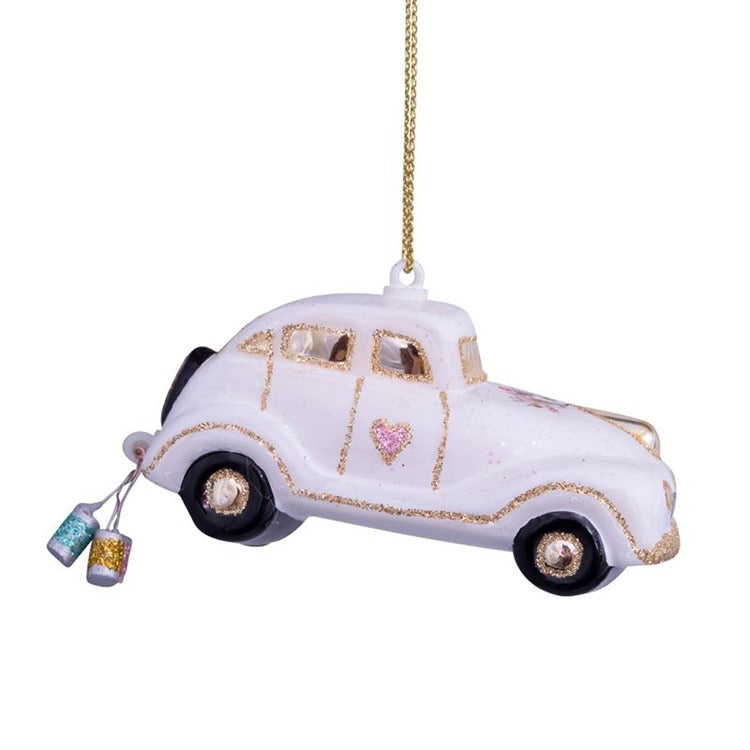 Ornament glass wedding car w/text just married H1.75"