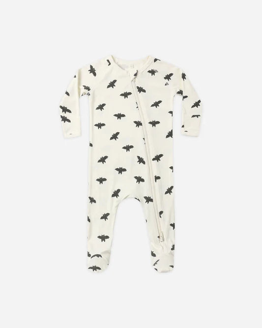 Quincy Mae Bamboo Zip Bats Footie