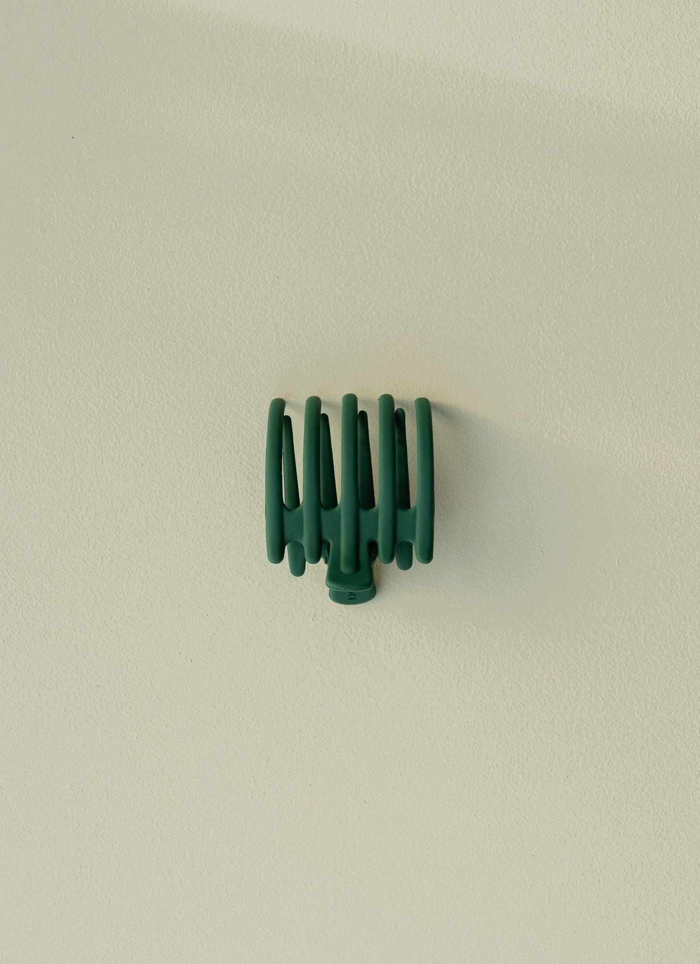 Wide Lay Down Claw