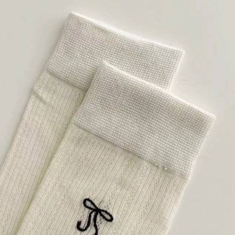 Bow Embroidered Socks