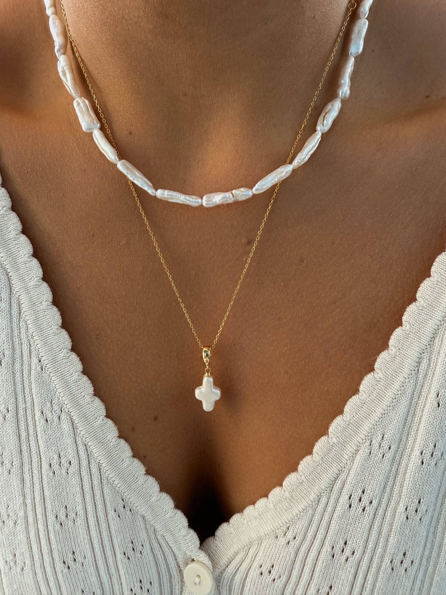 Cruz Perla Necklace