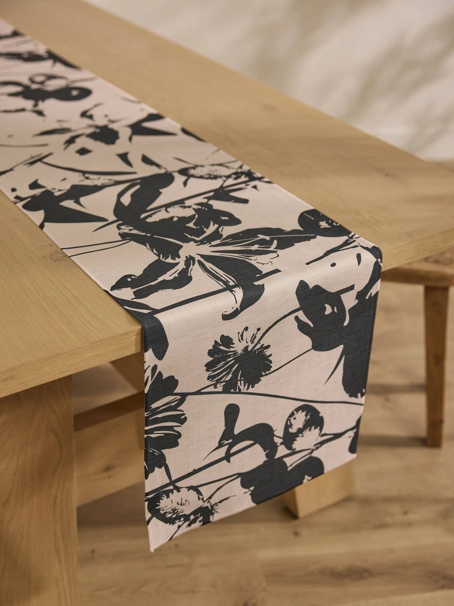 Geoemetry Inverted Floral Table Runner