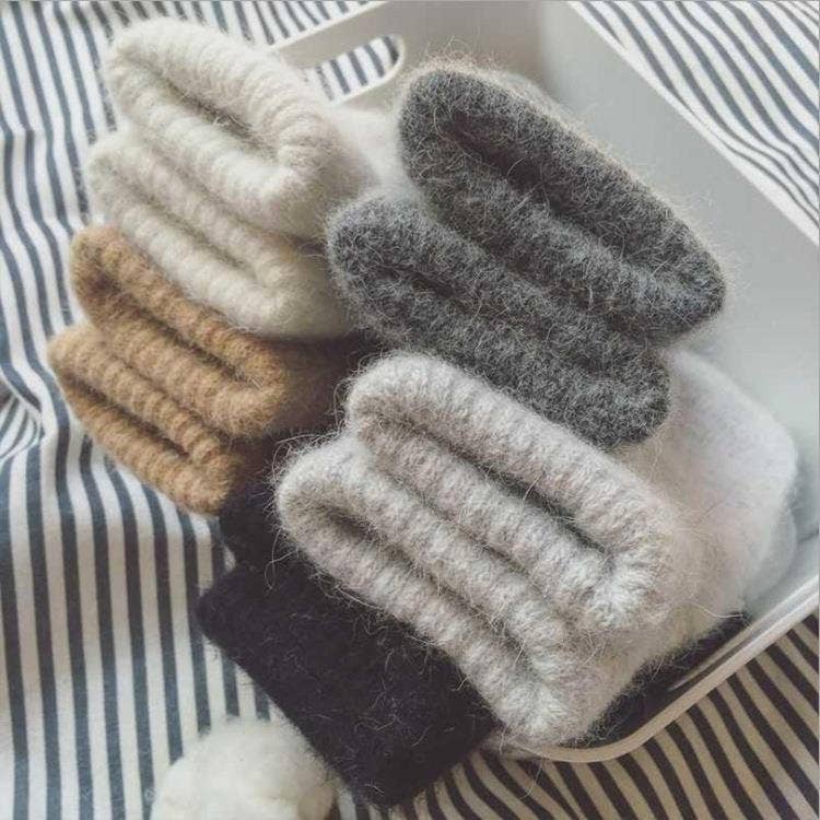 Warm Knit Gloves