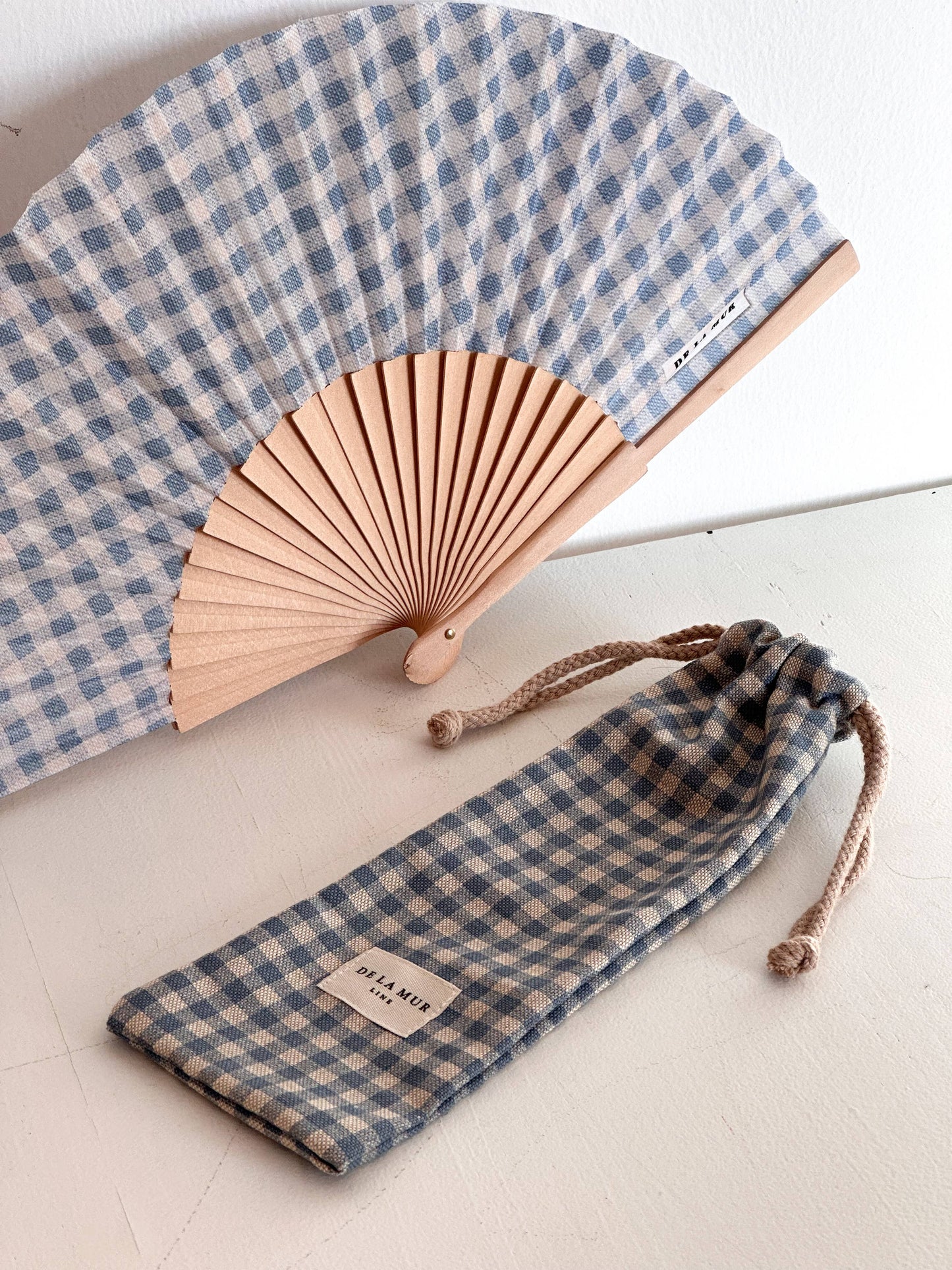 Brisa Hand Fan