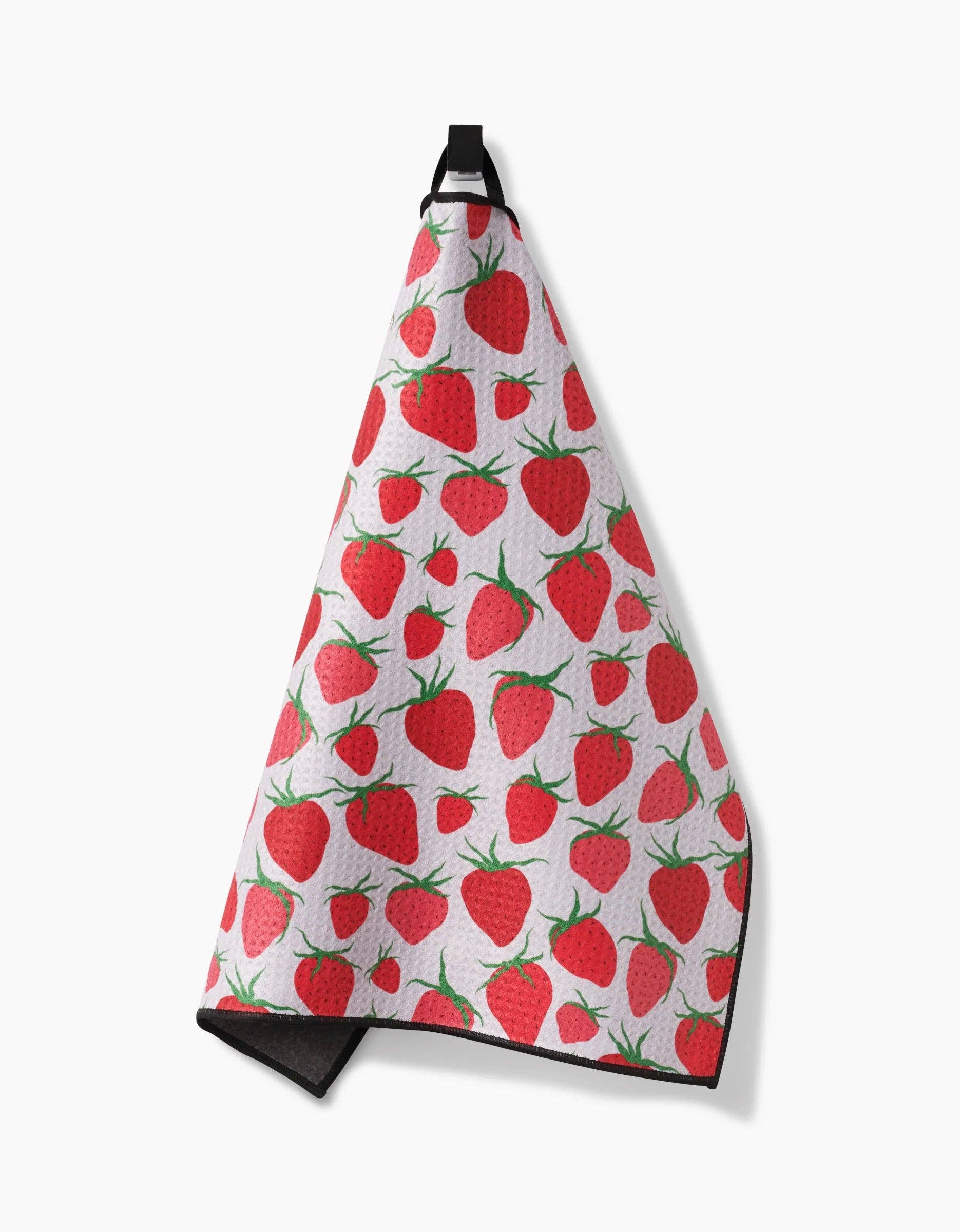Geometry Strawberry Sniff Paw Towel