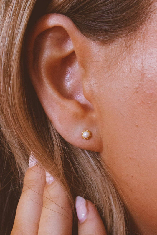 Emilee Pearl Studs