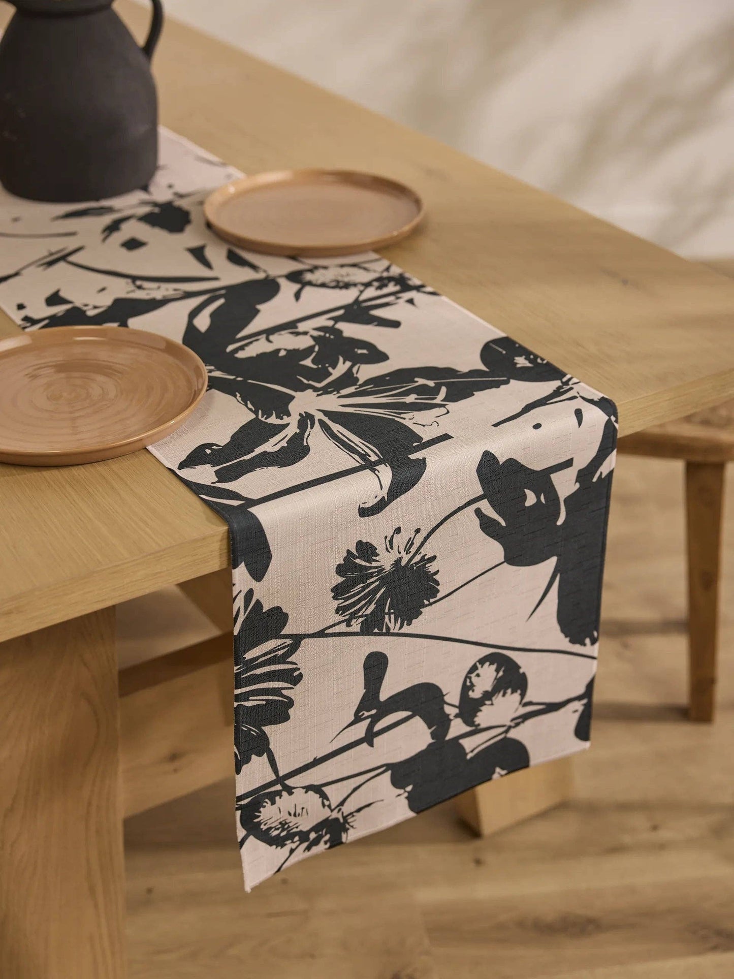 Geoemetry Inverted Floral Table Runner