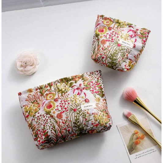Dipped Shop - Vintage Floral Jacquard Portable Makeup Bag DP25C577
