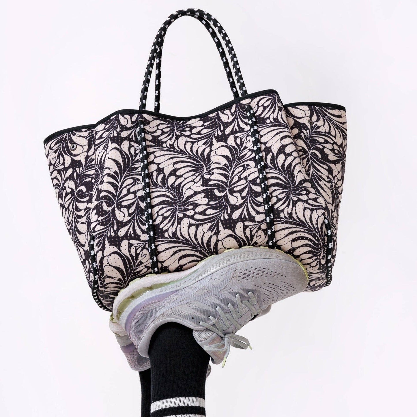 EVERYDAY TOTE PALM DREAMS BLACK