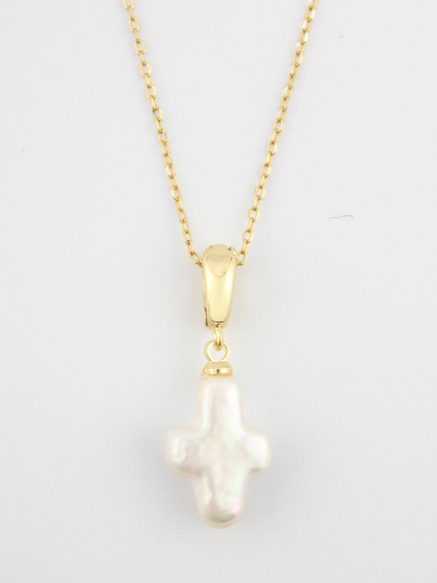 Cruz Perla Necklace