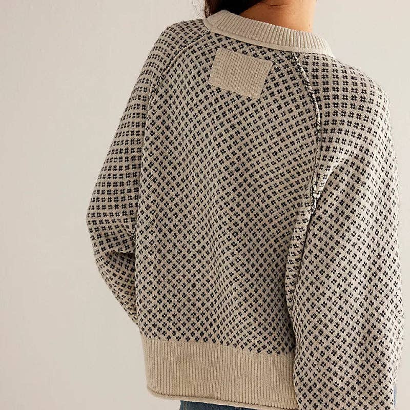 Round Neck Pullover Sweater