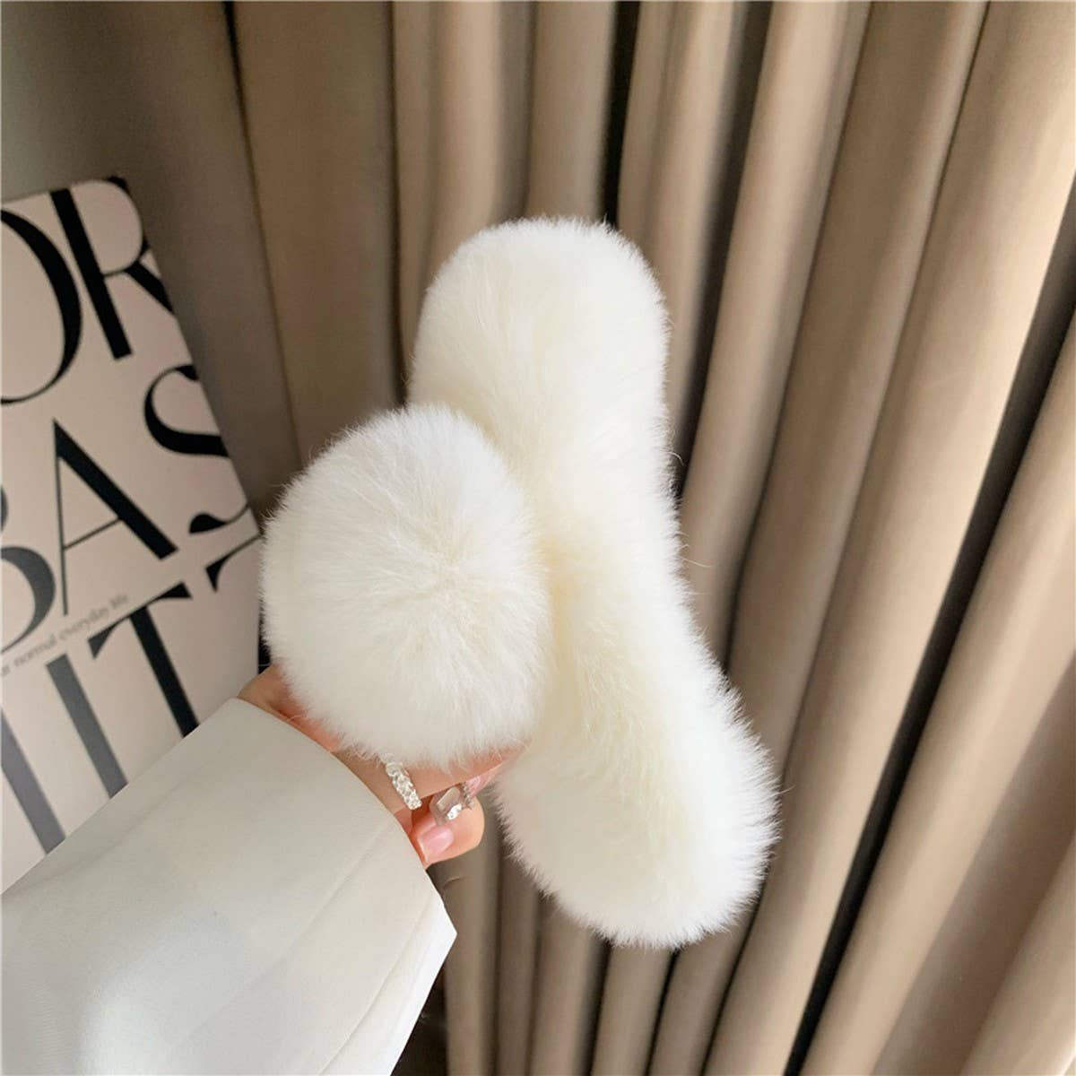 Rabbit Fur Hair Claw