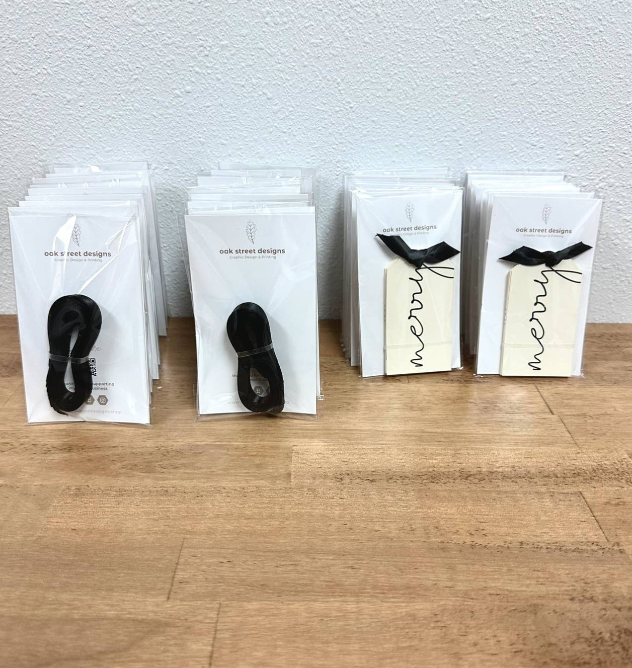 Black + White Christmas Tags