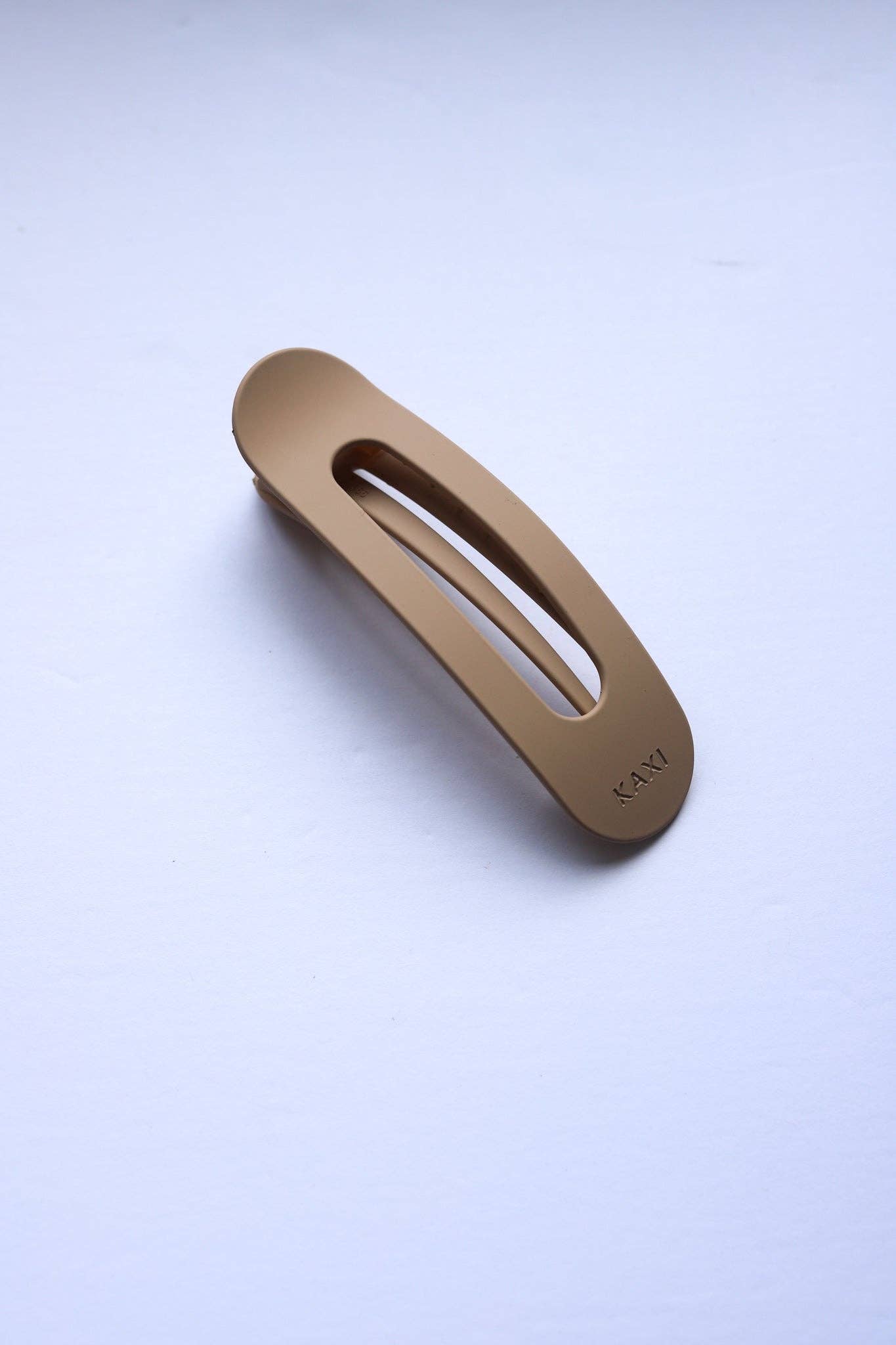 Kaxi Oversized Lay Down Claw