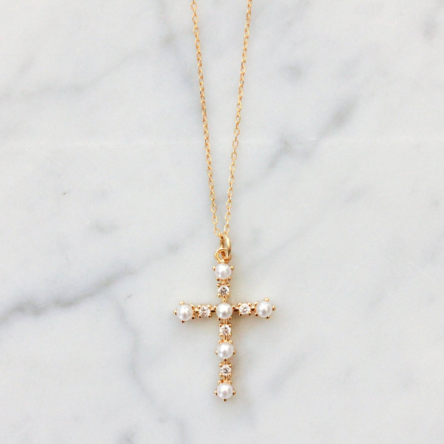 Pearl Cross Simple Chain
