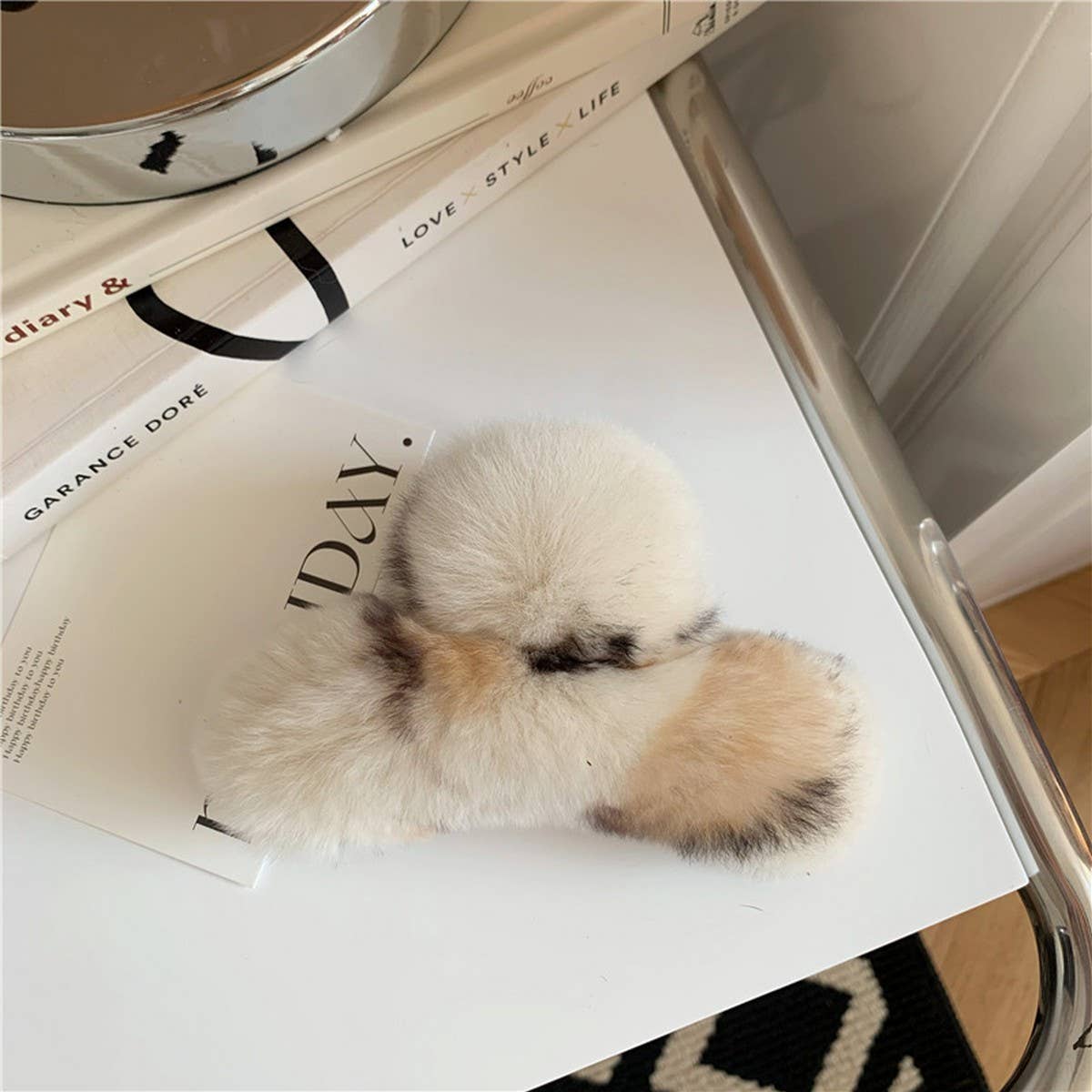 Rabbit Fur Hair Claw